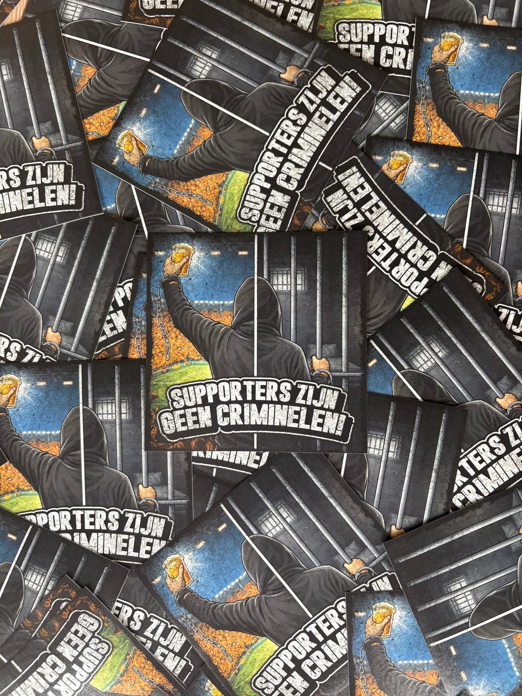 Supporters geen Criminelen stickers (10x10 CM)